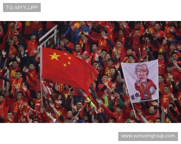 中国队连胜晋级亚洲杯四强展现顽强拼搏精神全场球迷激情呐喊助威 中国队连胜晋级亚洲杯四强展现顽强拼搏精神全场球迷激情呐喊助威