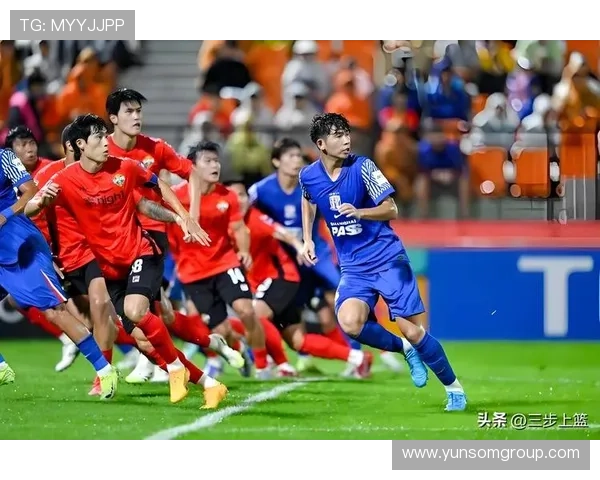 中国足球超级联赛新赛季全面开赛 多支球队引援实力大增挑战更为激烈 中国足球超级联赛新赛季全面开赛 多支球队引援实力大增挑战更为激烈