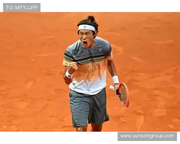 张之臻惊险逆转晋级巴黎大师赛展现中国网球新力量 张之臻惊险逆转晋级巴黎大师赛展现中国网球新力量