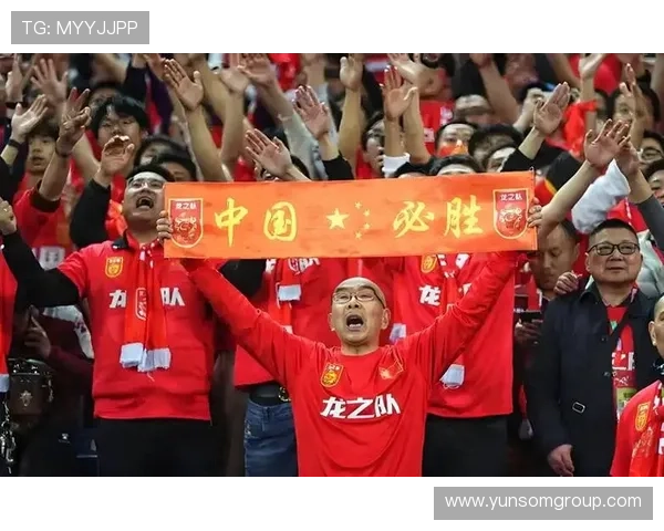 中国足球迎来新篇章 国足主帅新计划引发热议 力争2026世界杯突破 中国足球迎来新篇章 国足主帅新计划引发热议 力争2026世界杯突破