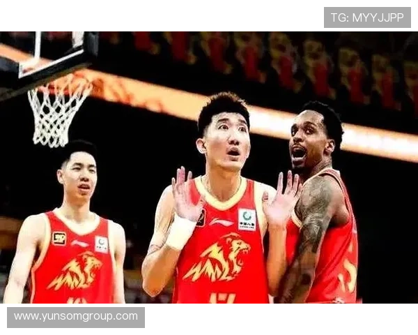 全新赛季篮球联赛火热开战 多支球队阵容升级目标锁定总冠军