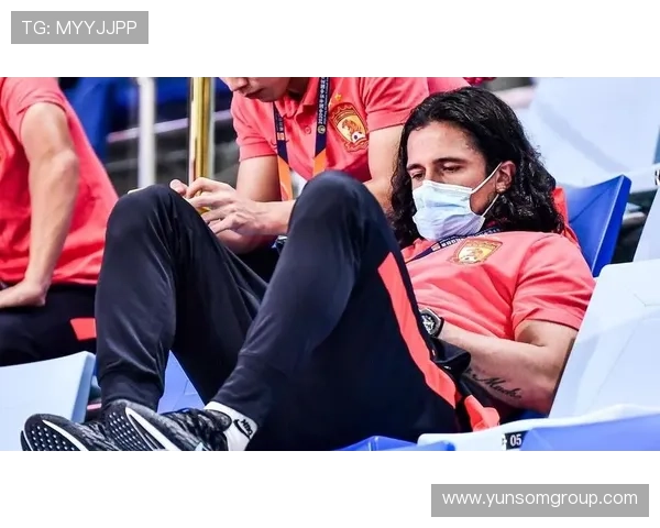 昂热俱乐部宣布新赛季阵容调整引发球迷热议未来发展计划